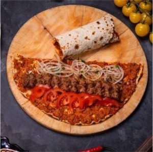 Лахмаджун кебаб